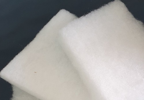 Koflin izrađujemo od kompletno vašeg materijala, odnosno poliesterskih vlakana. Najmanja količina je 1000 kg.